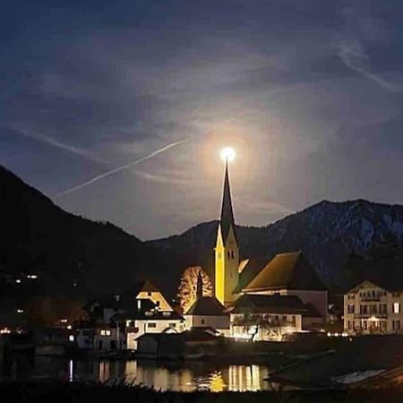 See- Und Bergblick In Bestlage Am Tegernsee Exterior foto