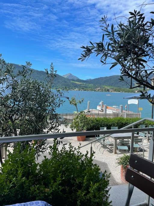 See- Und Bergblick In Bestlage Am Tegernsee Exterior foto